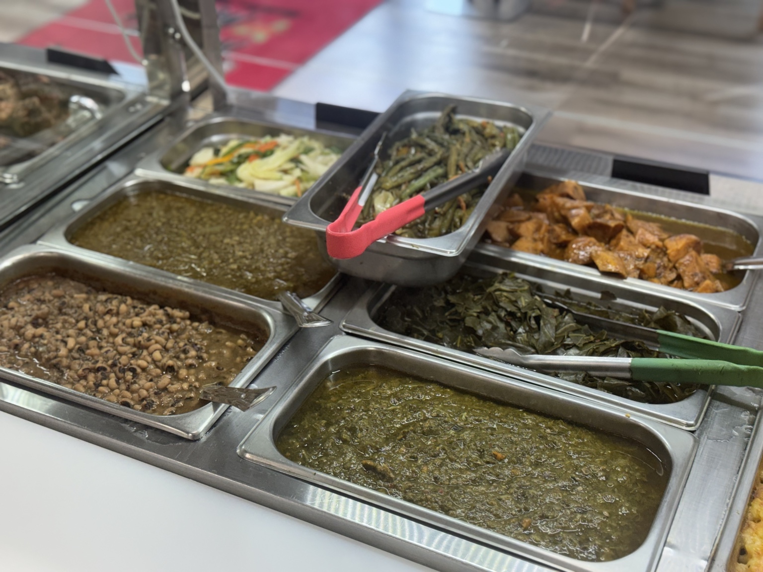 Caribbean dishes on the Mum Mich buffet