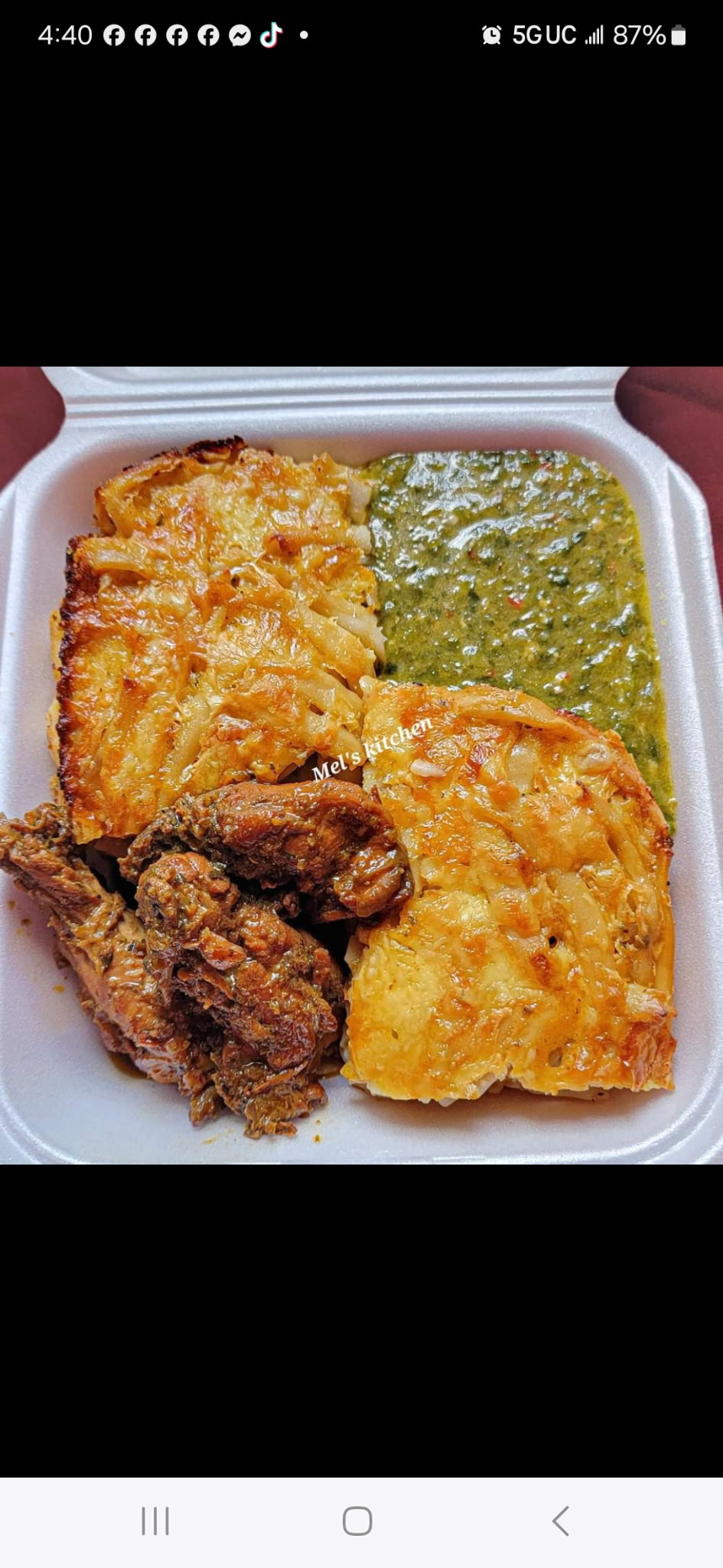 Takeaway plate with baked macaroni, greens and meat