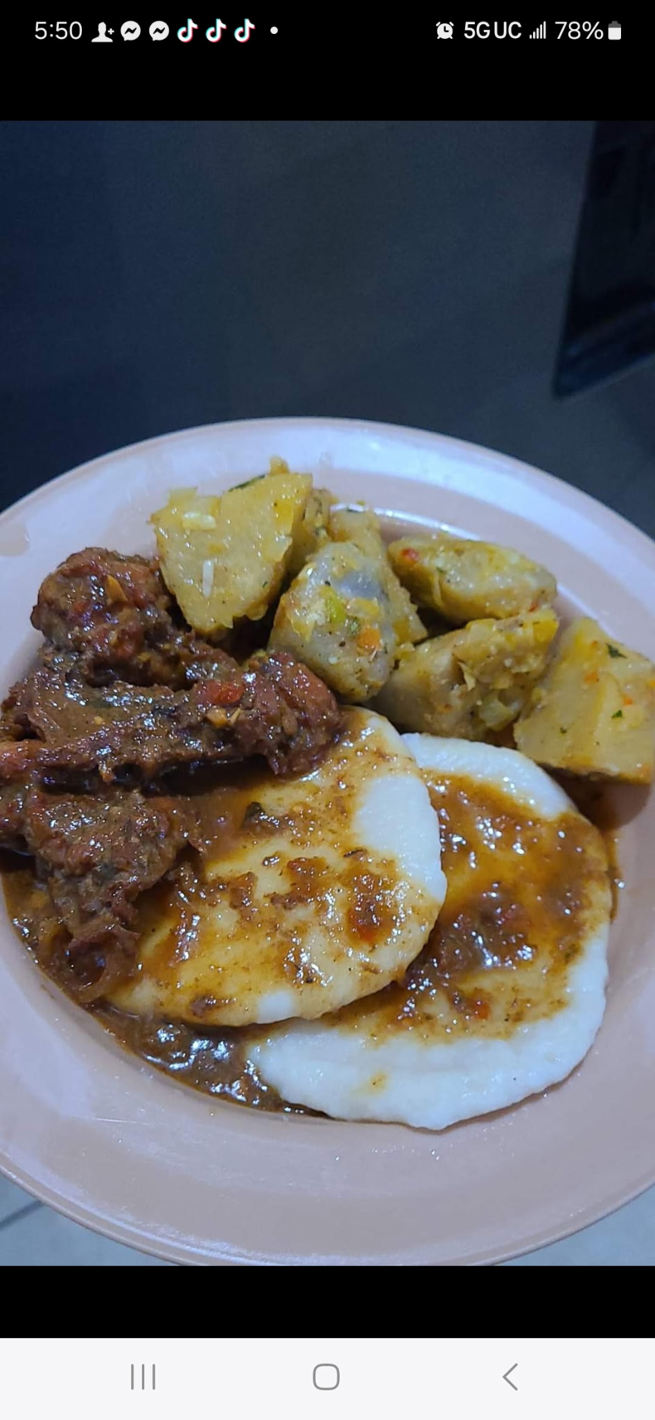 Meat in gravy with dumplings and provisions